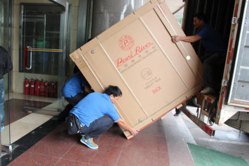 鹿寨钢琴贵重工艺品无忧运